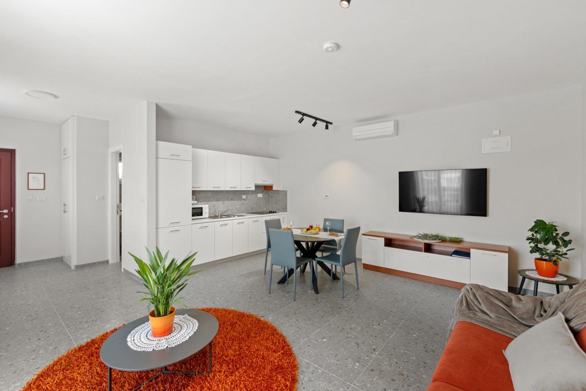 Apartment Complex Irena With Pool Пореч Екстериор снимка